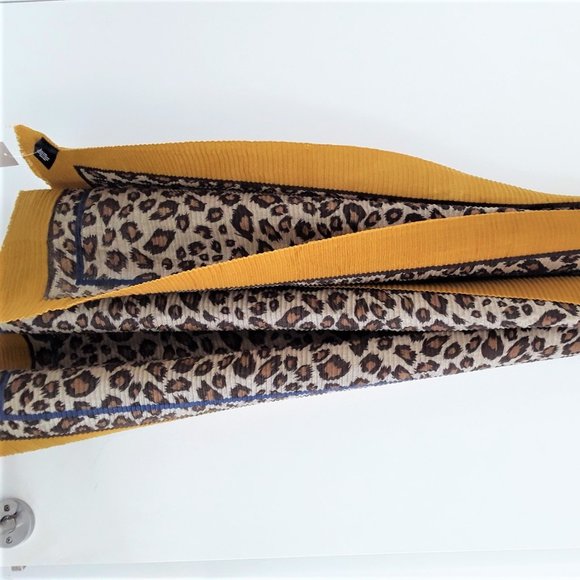 Leopard Print Scarf/Wrap - Picture 6 of 6